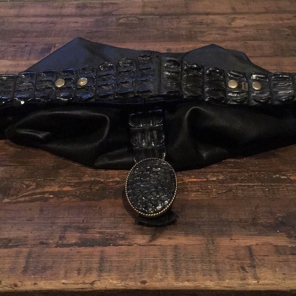 Oversized real crocodile !🔥 - Picture 8 of 8